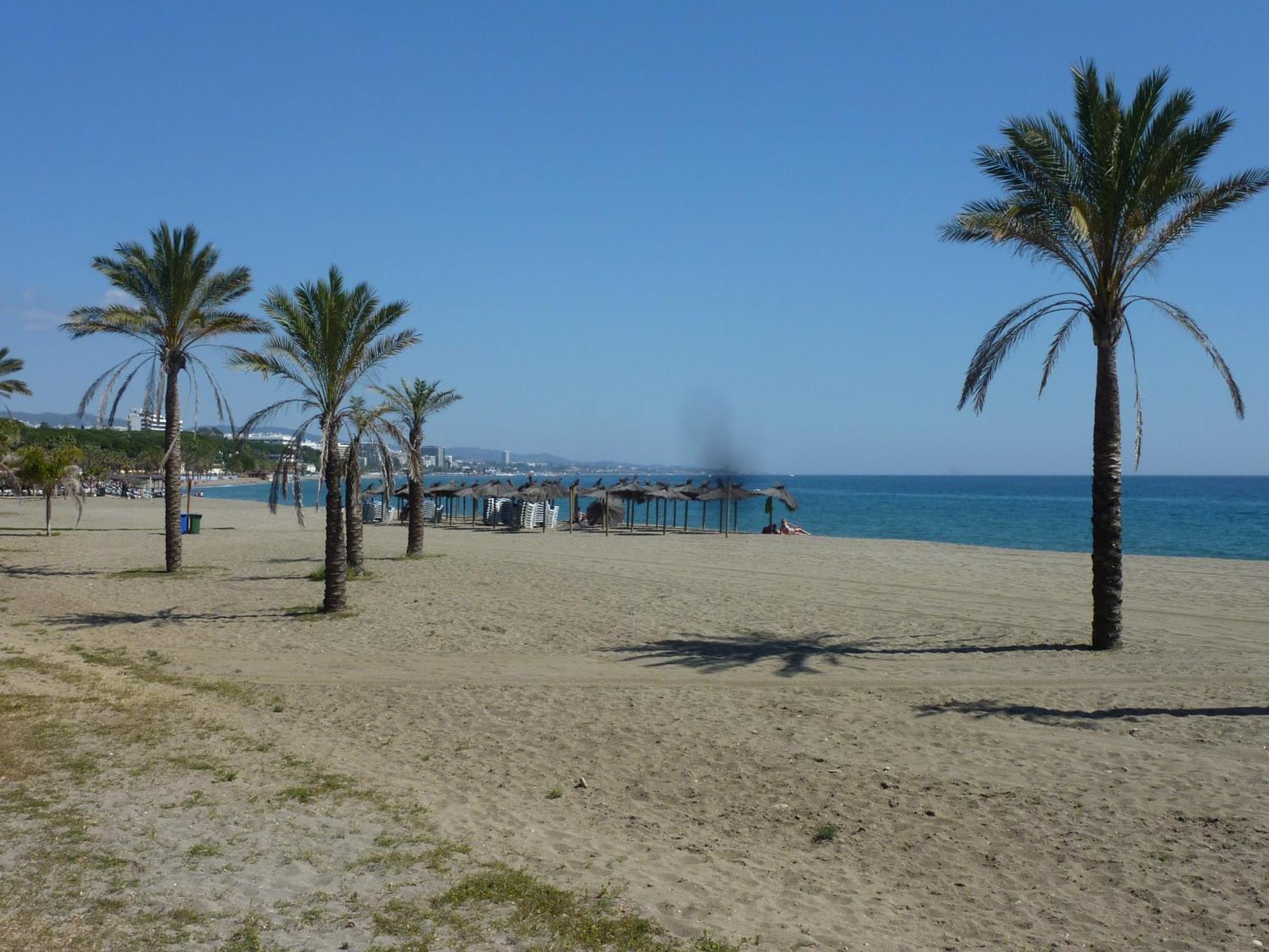 Hostal Berlin Marbella Exterior foto