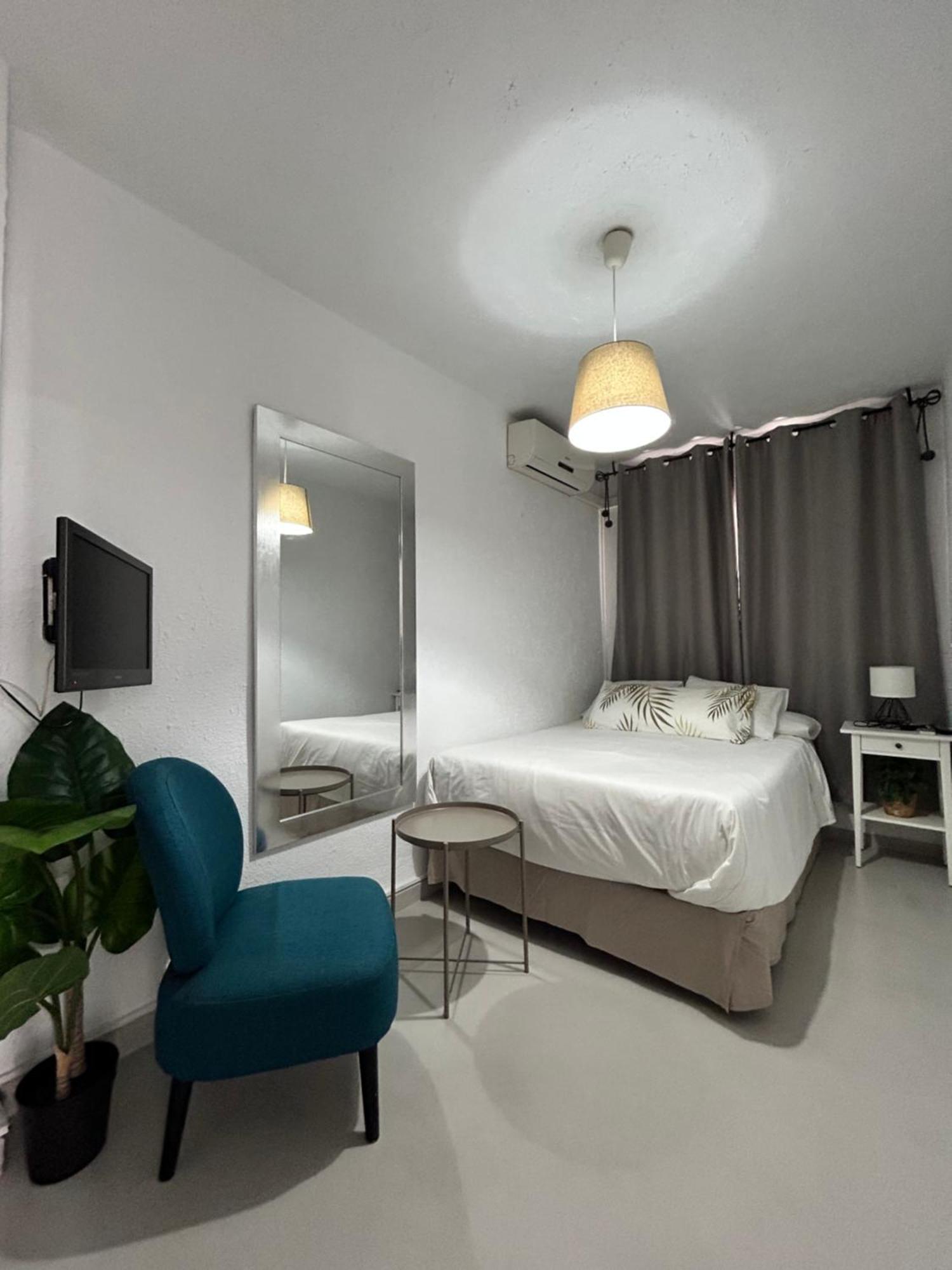 Hostal Berlin Marbella Exterior foto